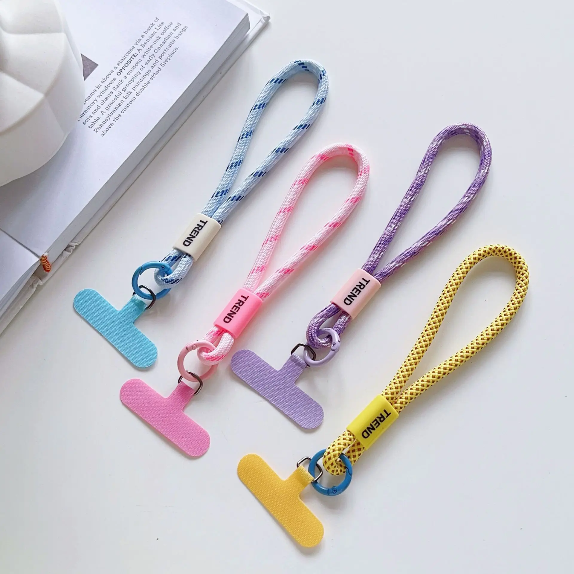 Cinturino da polso regolabile  - Phone Accessories Keychain recensione e prezzo